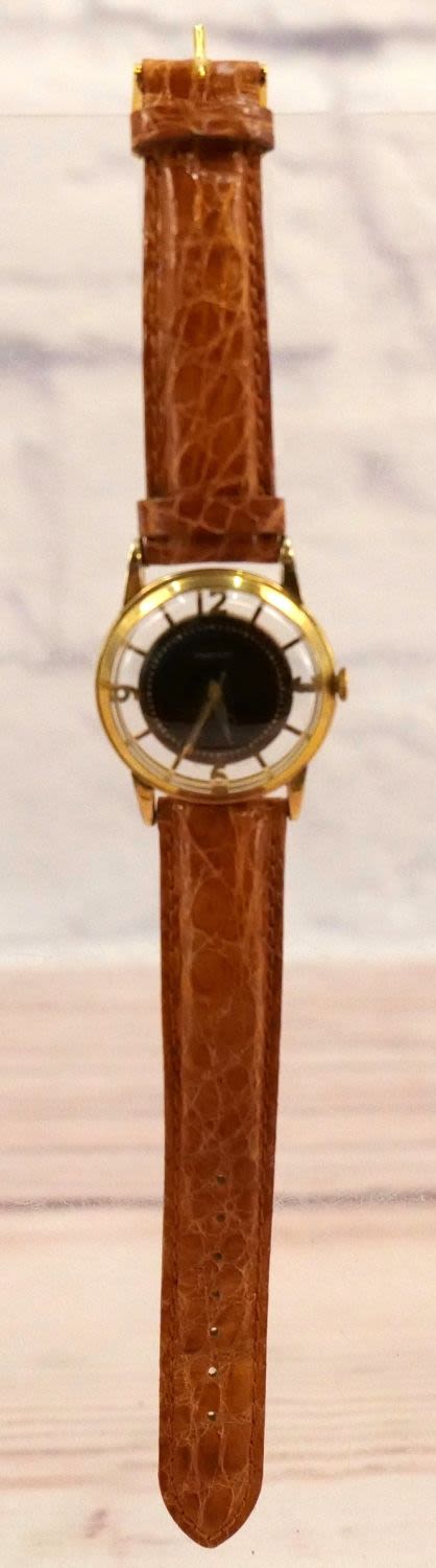 Lot 214: Praesent Incabloc 17 Jewel Watch