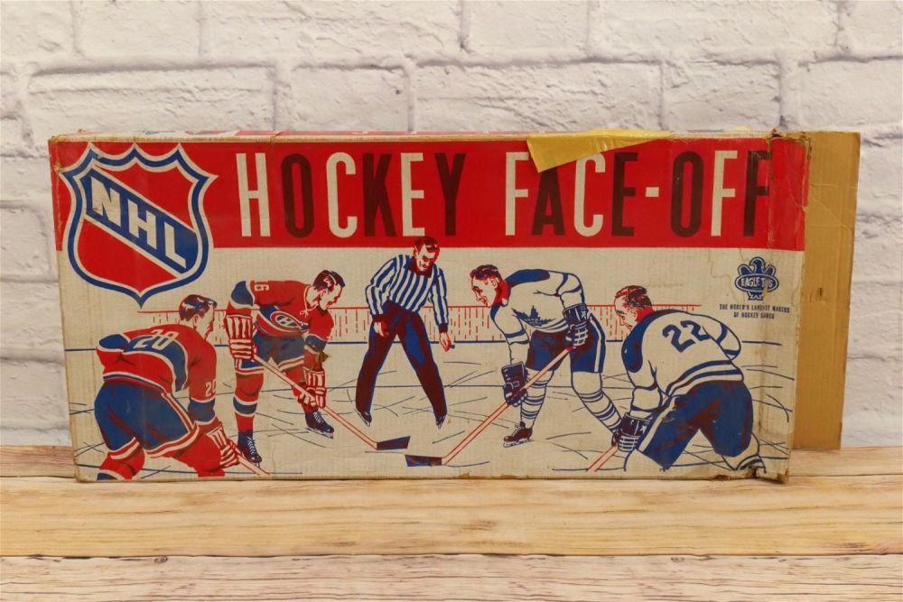 Lot 160: NHL Hockey Face-Off Tabletop Game