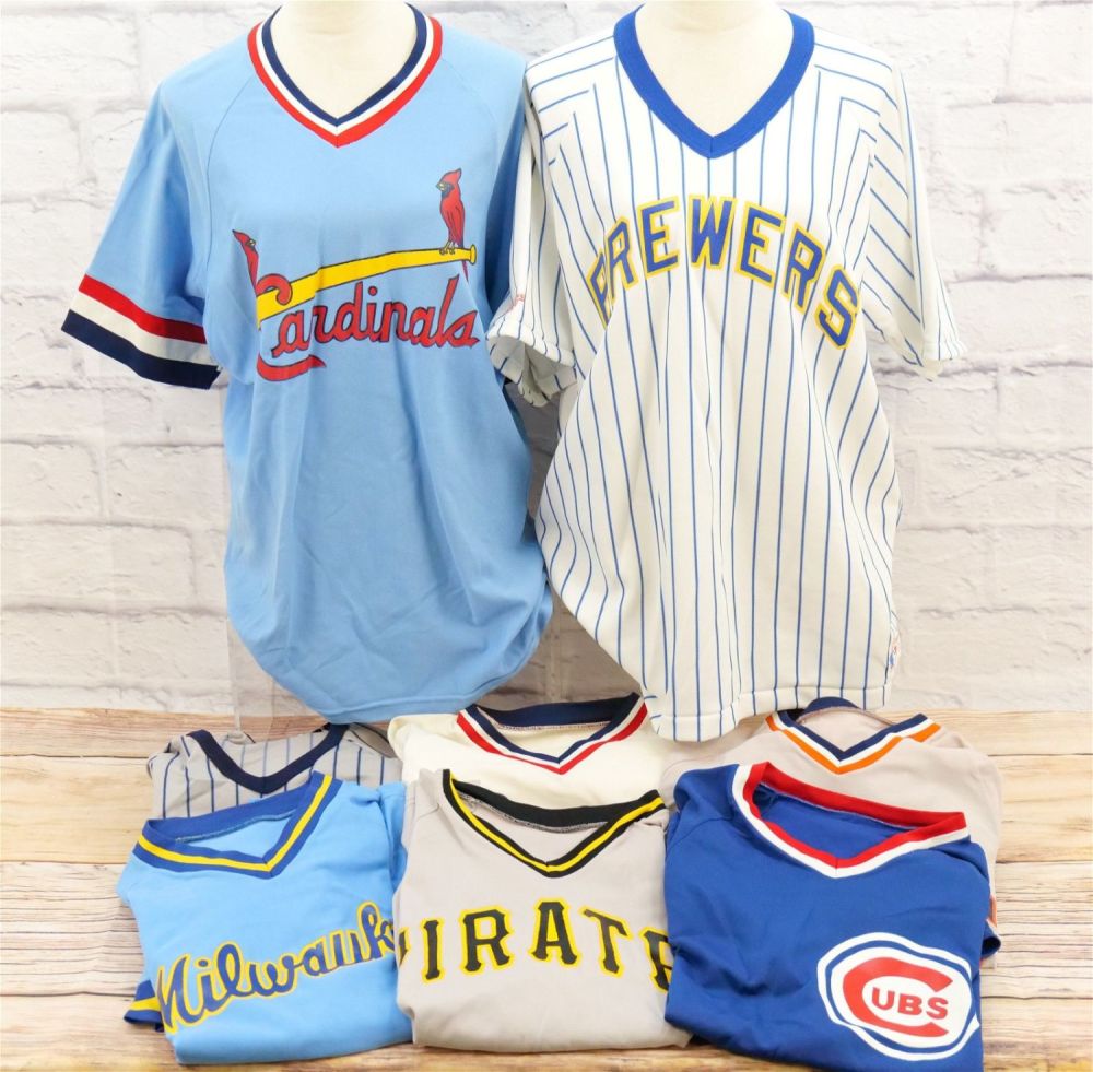 Lot 184: Lot of 8 American & National League Central Jerseys