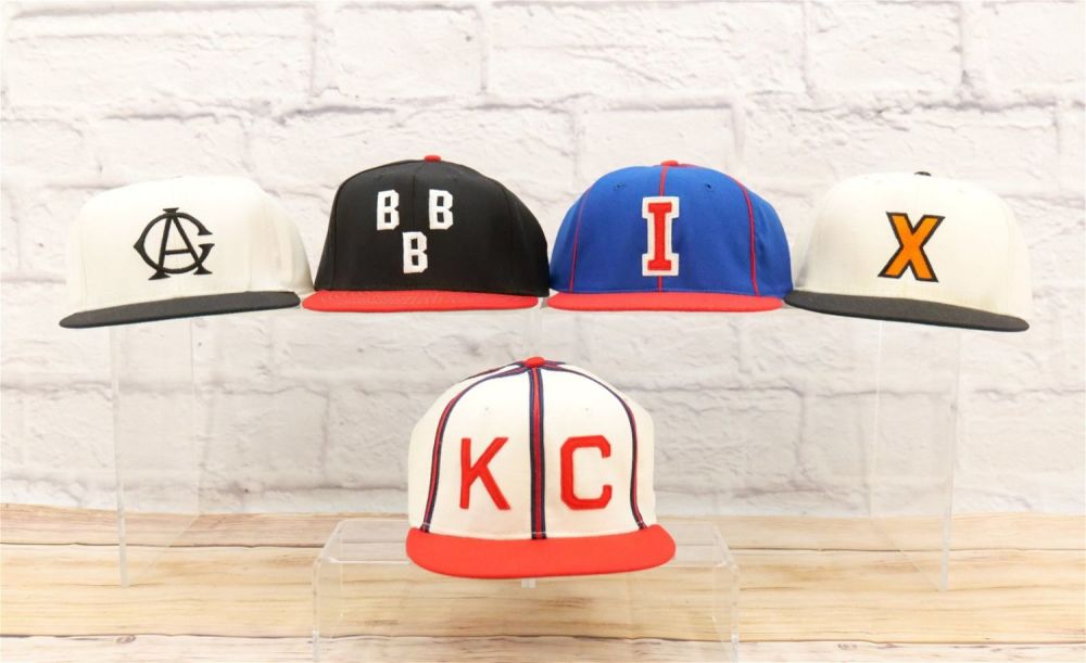 Lot 190: Lot of 5 Vintage Fitted Baseball Hats