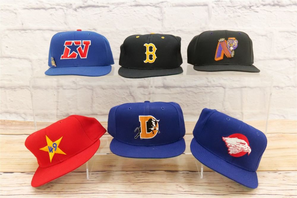 Lot 198: Lot of 5 Vintage New Era Baseball Fitted Hats