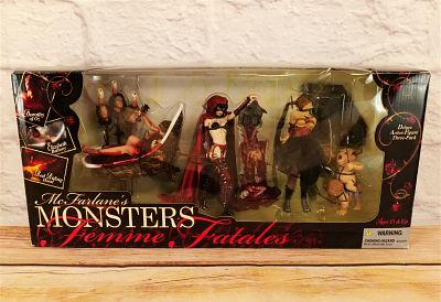 Lot 363 - McFarlane Monsters Femme Fatales Deluxe Action