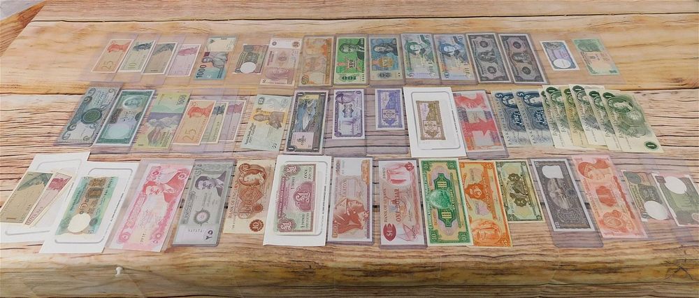 Lot 214: Group of Foreign Currency