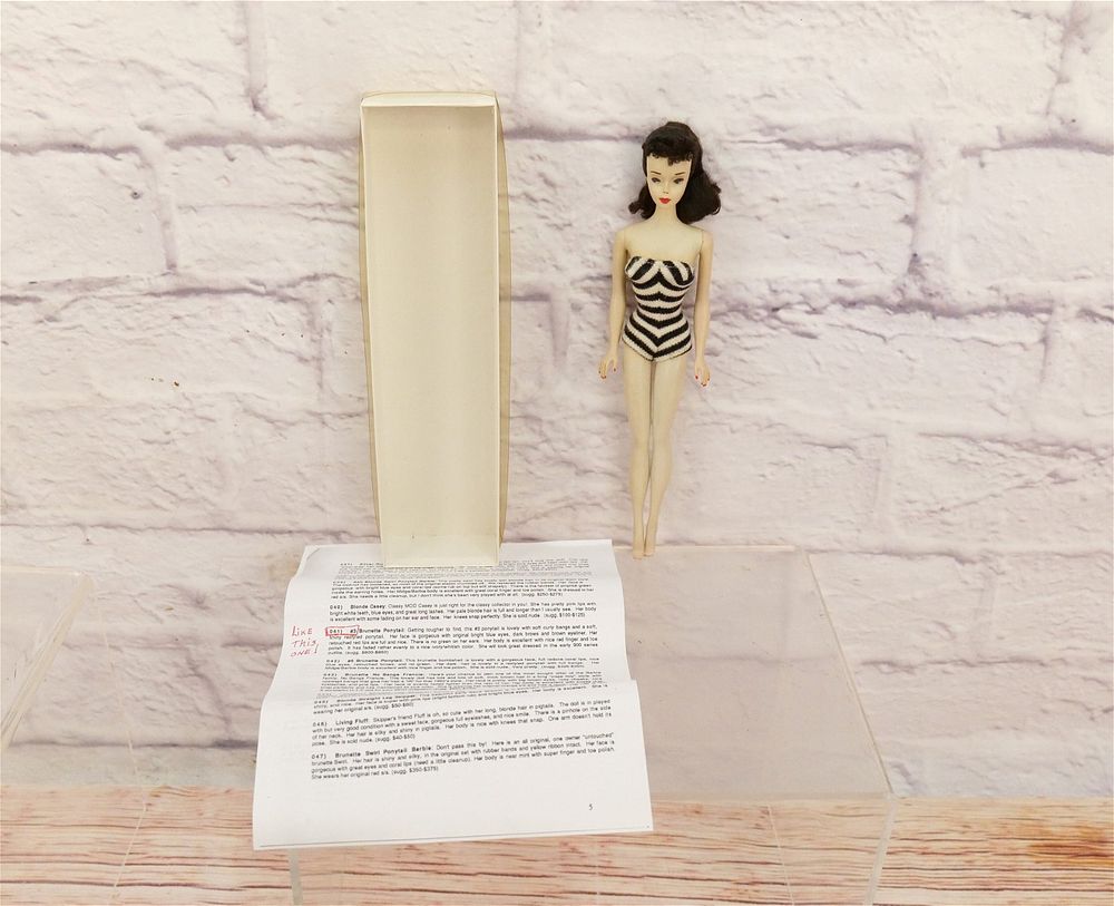 Lot 249: Vintage 1960 Barbie - Brunette #3