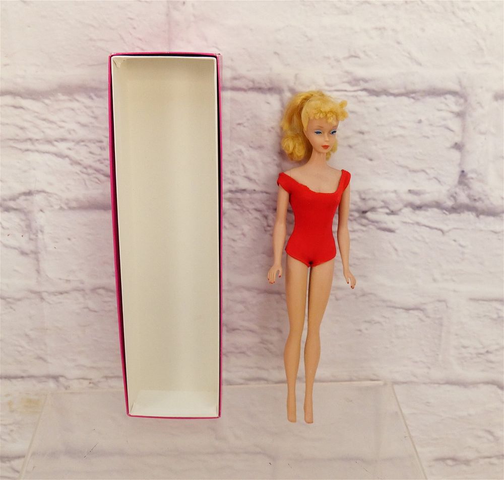 Lot 252: Vintage Barbie - Blonde #4