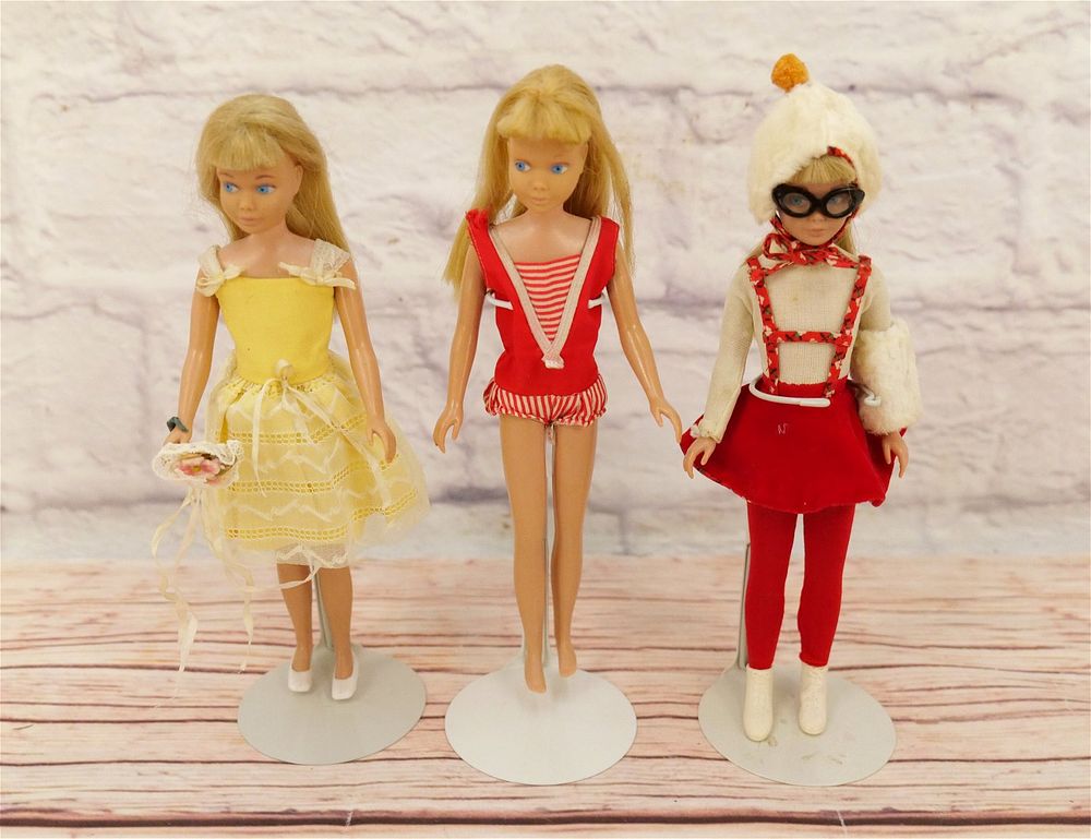 Lot 257: Lot of 3 Vintage Skipper Dolls 1963/64