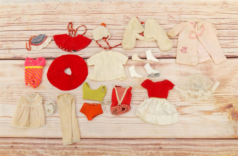 Lot 260: Lot of Vintage Doll Clothing