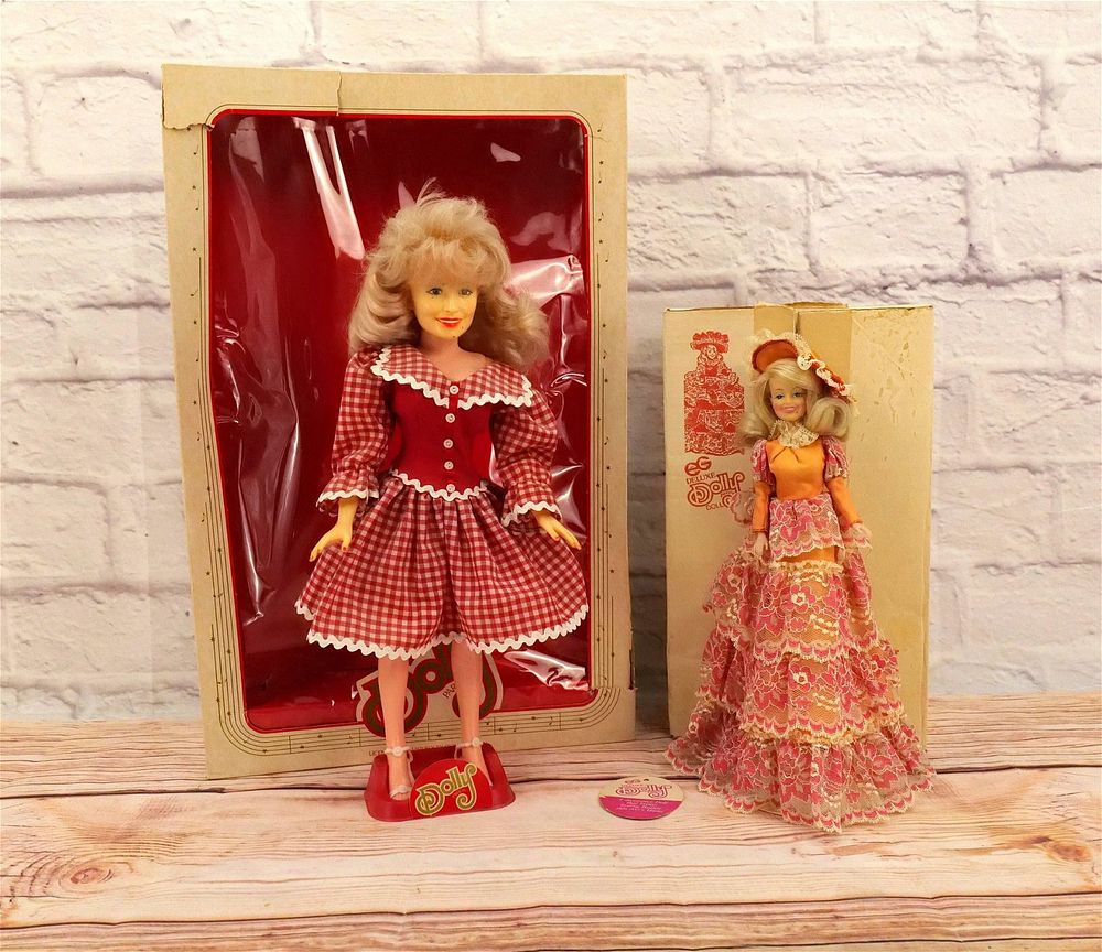 Lot 295: Lot of 2 Dolly Parton Dolls
