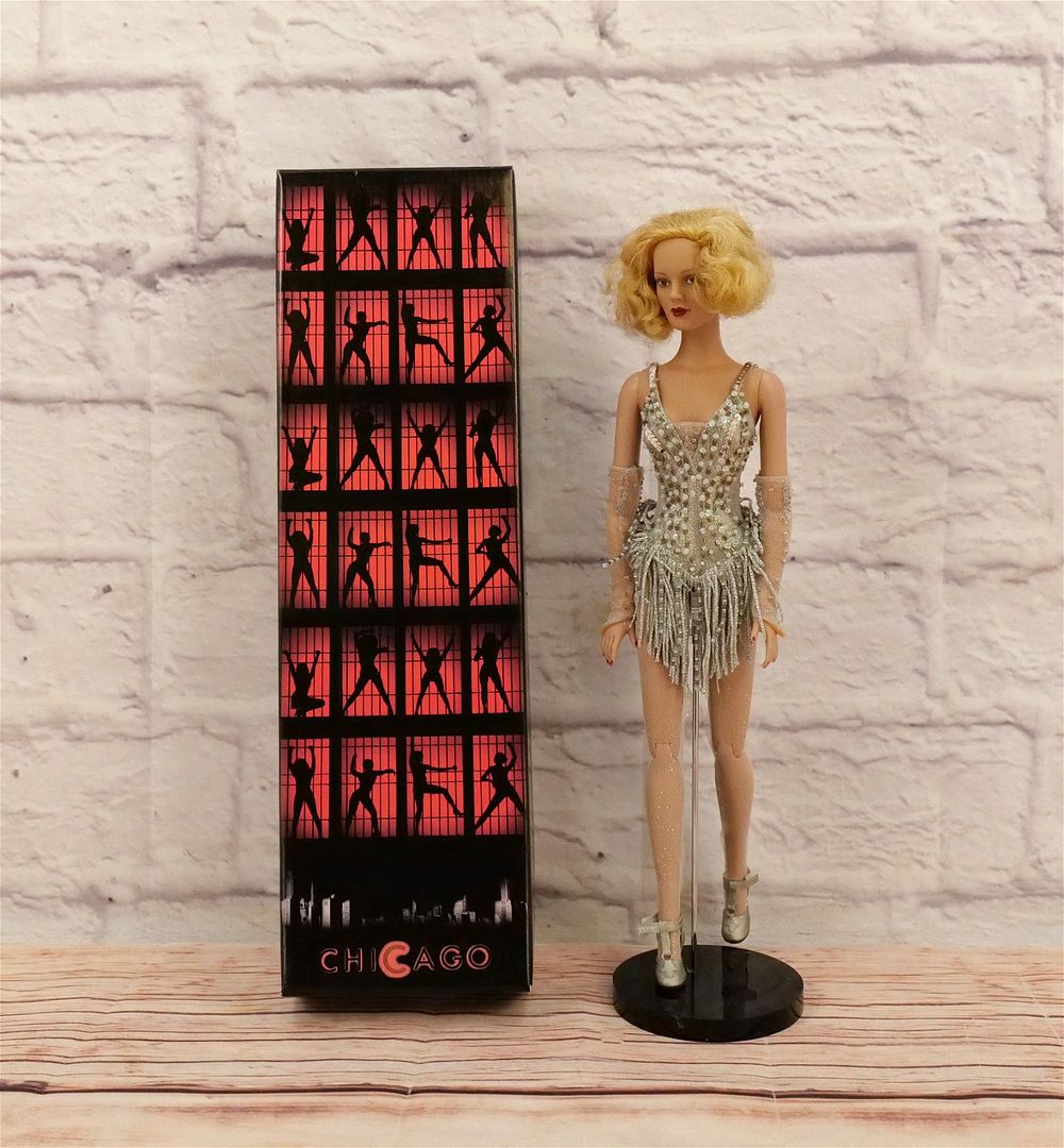 Lot 300: Tonner Chicago Roxie Doll - FAO Exclusive