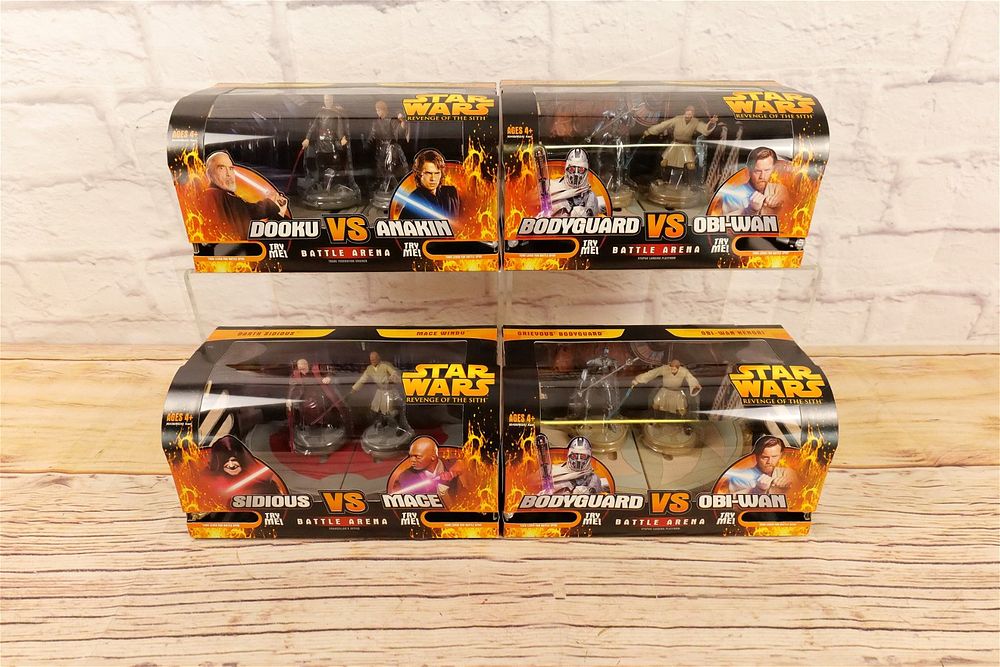 Lot 151: Lot of 4 Star Wars ROTS Battle Arena Figure Sets