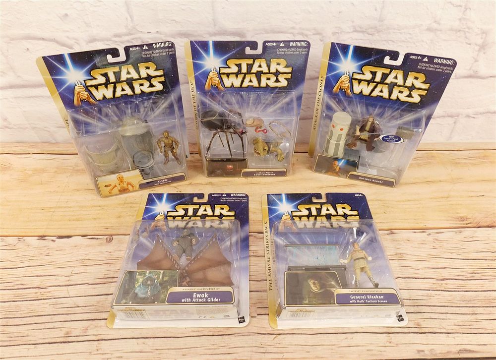 Lot 154: Lot of 5 Hasbro Star Wars Action Figures