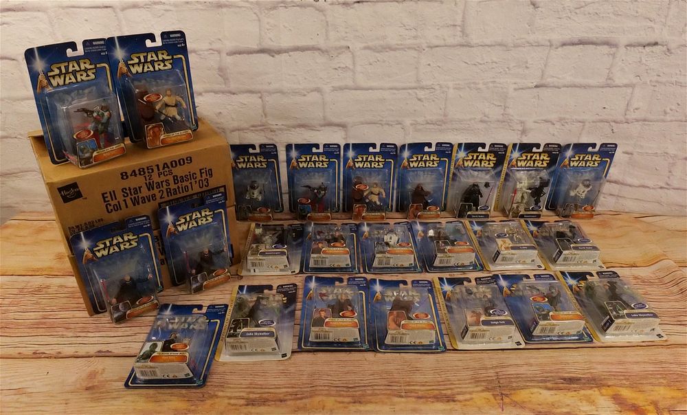 Lot 162: Lot of 24 Star Wars Hasbro Collection 1 Action Figures