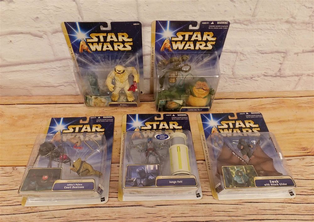 Lot 197: Lot of 5 Hasbro Star Wars Action Figures