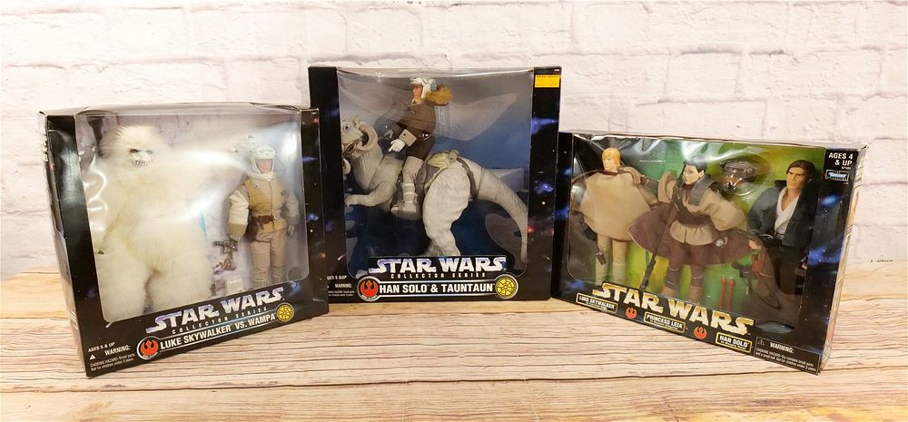 Lot 237: Lot of 3 Star Wars Action Collection Figure Sets