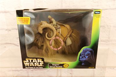 STAR WARS BOX Busters Set = Tusken Raider Attack & Battle Of Yavin EUR STAR WARS BOX Busters Set = Tusken Raider Attack & Battle Of Yavin EUR
