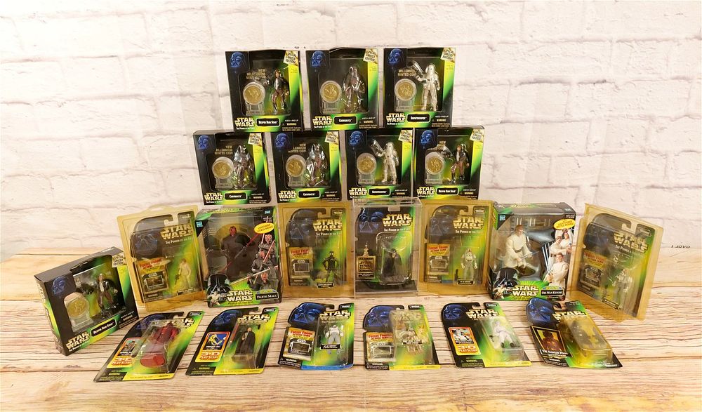 Lot 252: Lot of 20 Star Wars POTF and POTJ Action Figures