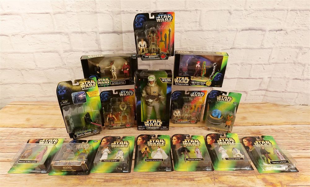 Lot 260: Lot of Mixed Star Wars Figures
