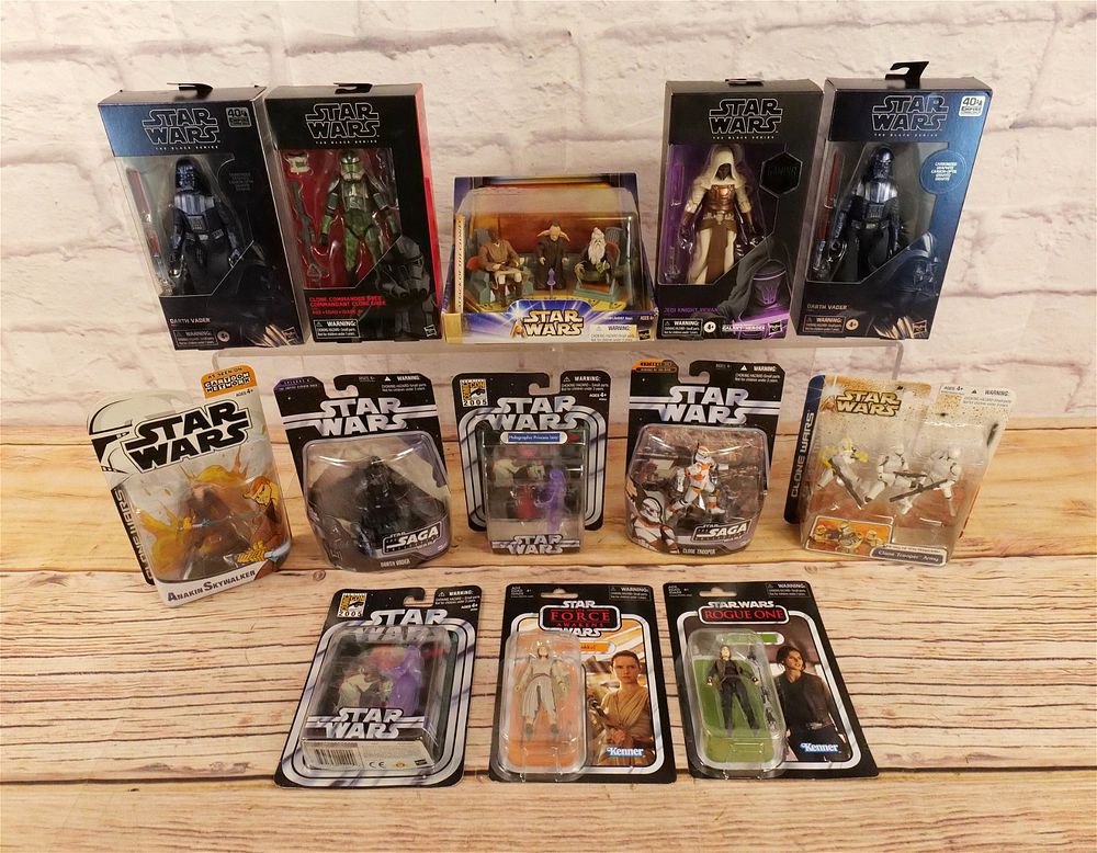 Lot 266: Lot of Mixed Star Wars Action Figures
