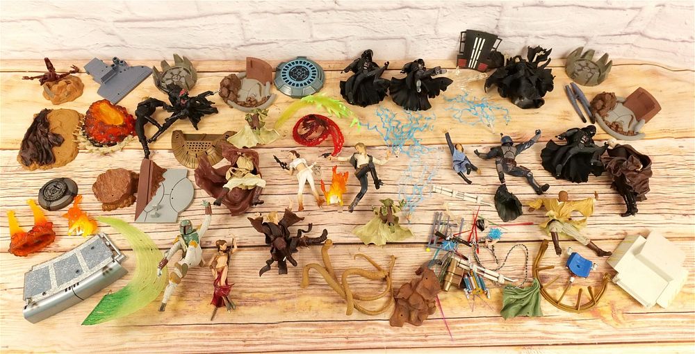 Lot 274: Lot of Loose Star Wars Action Figures