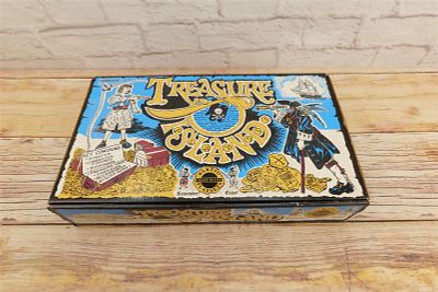 Soleil　Treasure Box Set Moose Toys Treasure X Legends of Treasure Set (41501) for sale