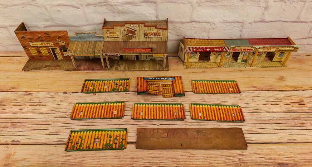 Lot 172: Lot of Marx Playsets