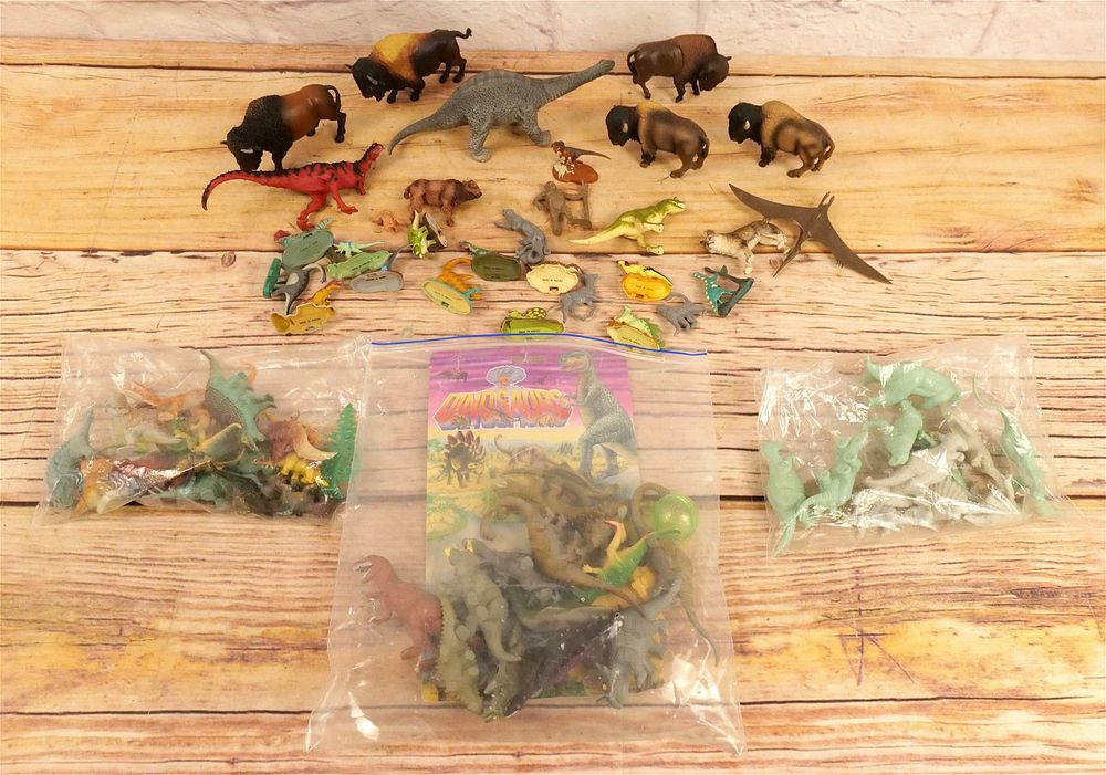 Lot 246: Lot of Plastic Animals