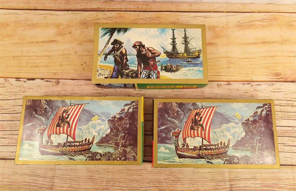 Lot 294: Lot of 3 Smer Plastic Ship Model Kits