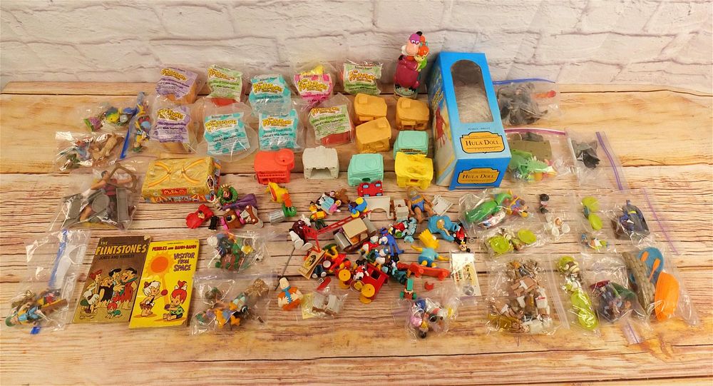 Lot 308: Lot of McDonalds Toys and Hula Doll