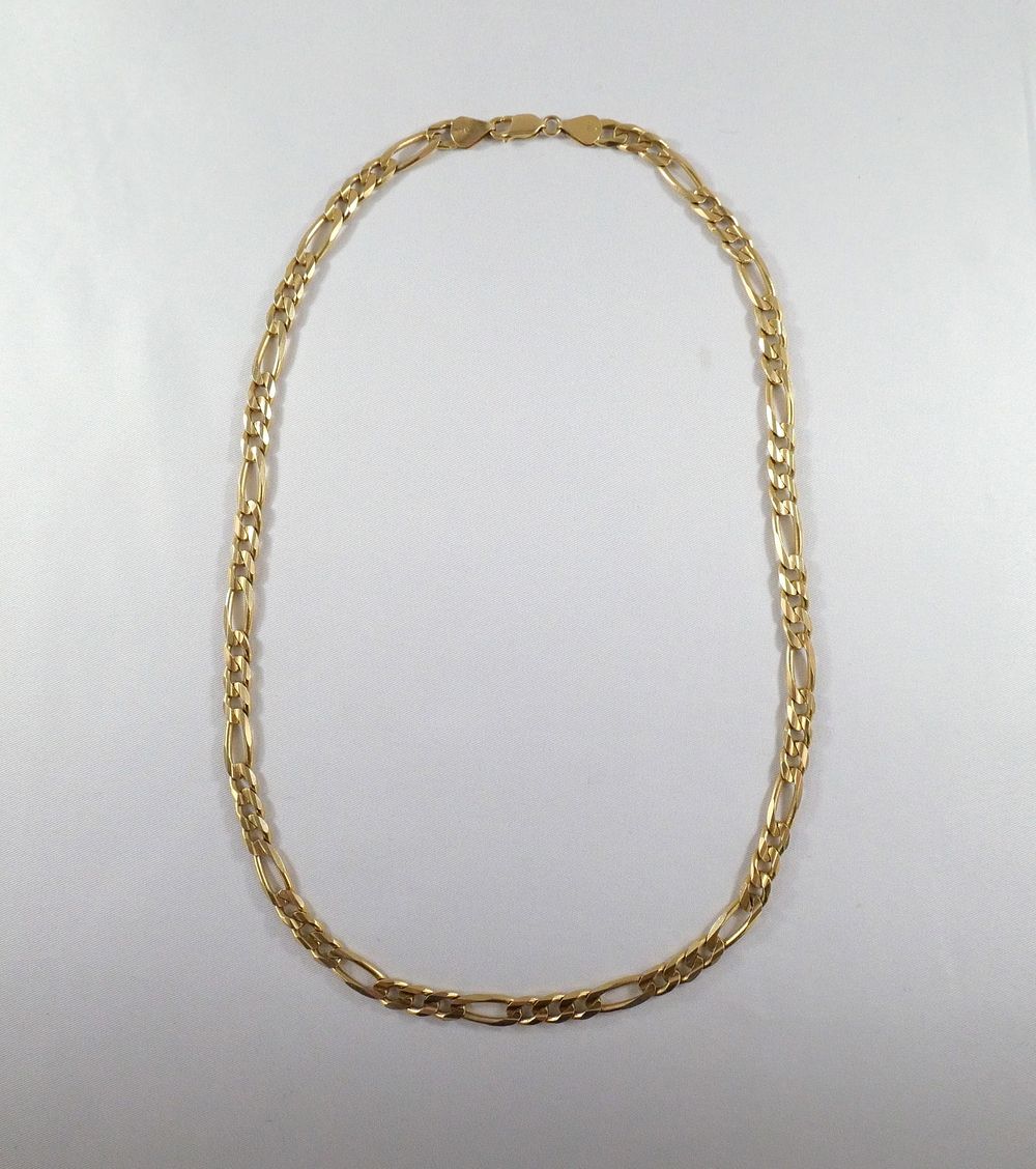 Lot 155: 14K Yellow Gold Figaro Link Chain