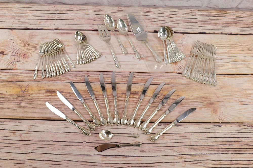 Lot 171: Towle Legato Sterling Silver Flatware Set - Service for 12