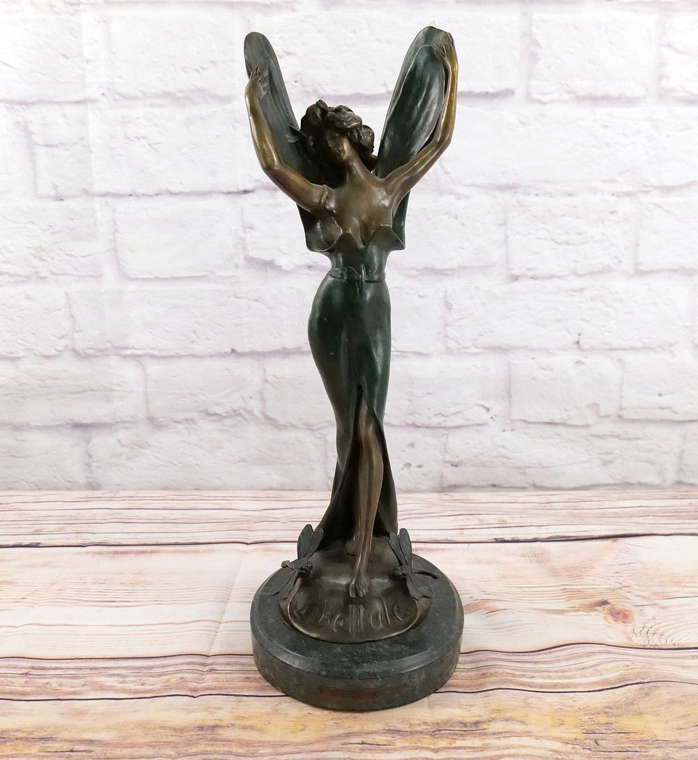 Lot 214: 20th Century Bronze Statue