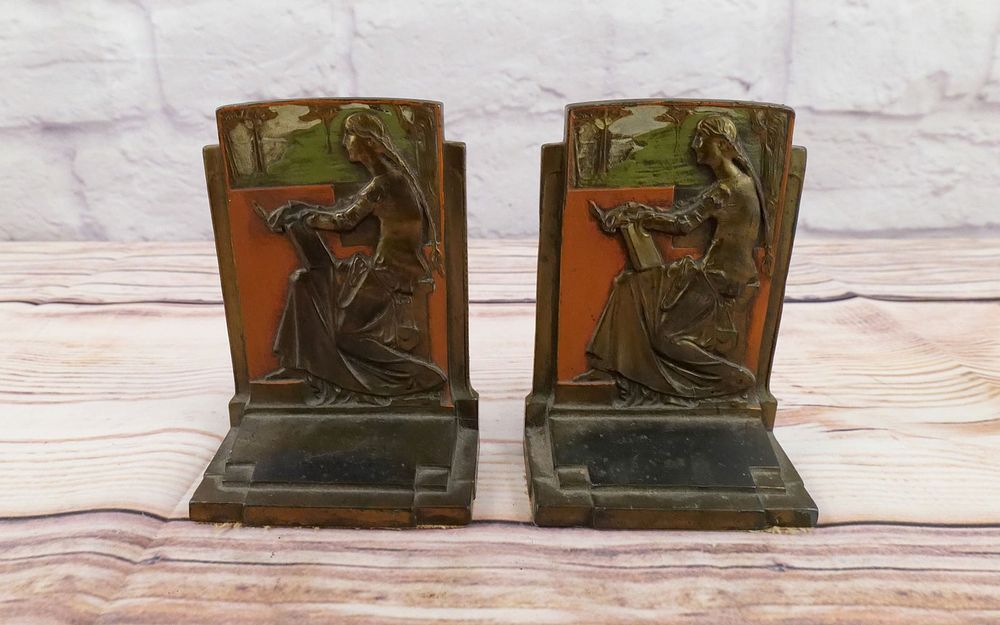 Lot 225: Pair of Arts & Crafts Bronze Cold-Painted Bookends