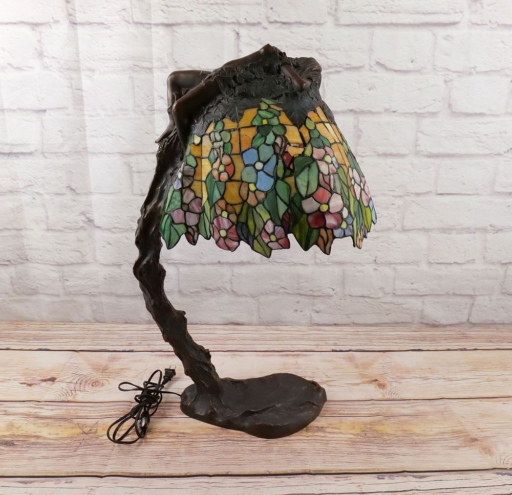 Lot 240: Bronze Art Nouveau Stained Glass Table Lamp