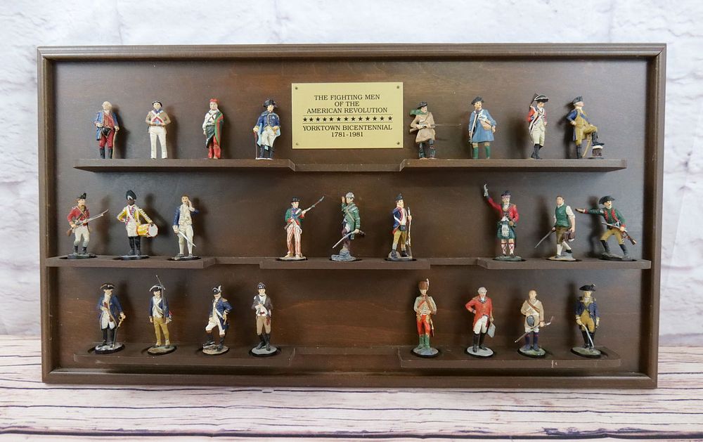 Lot 329: Yorktown The Fighting Men of the American Revolution Soldier Set