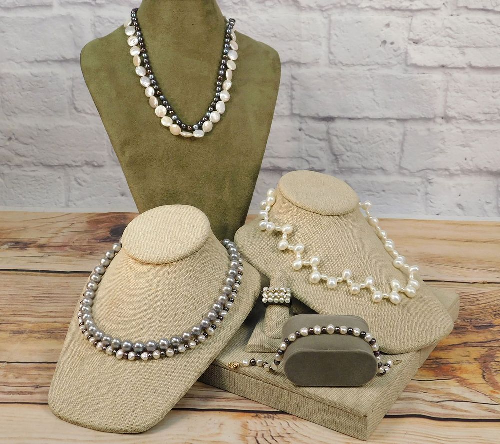 Lot 180: Group of 14k and Pearl Jewelry