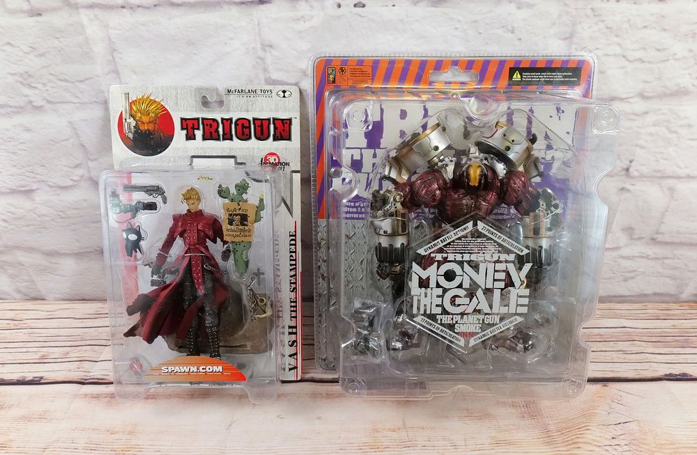 Lot 179: Lot of 2 TRIGUN Action Figures