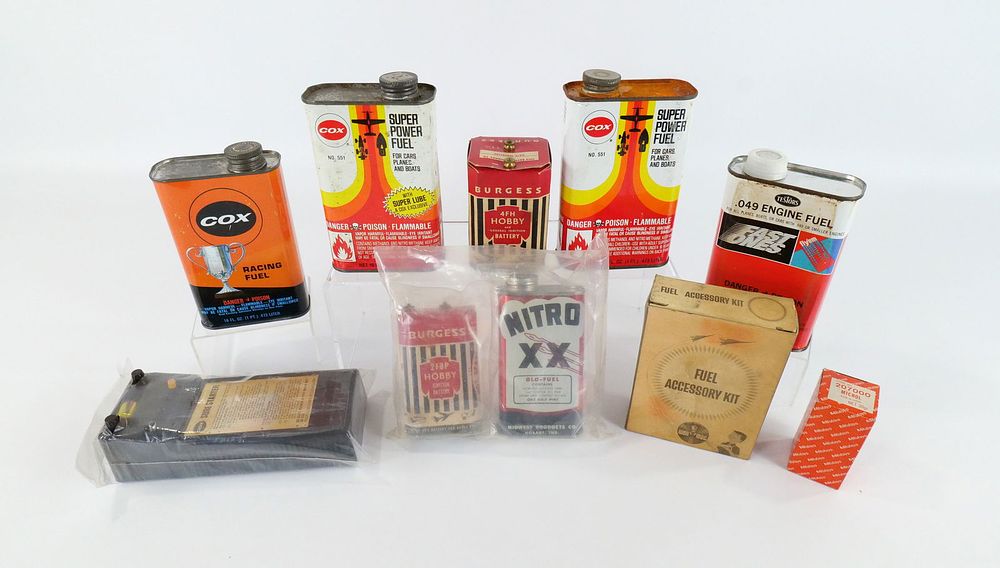 Lot 153: Lot of Mixed Hobby Motorized Fuel and Battery Collectibles