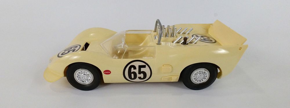 Lot 166: Cox Gas Powered Thimble-Drome Chaparral Racer