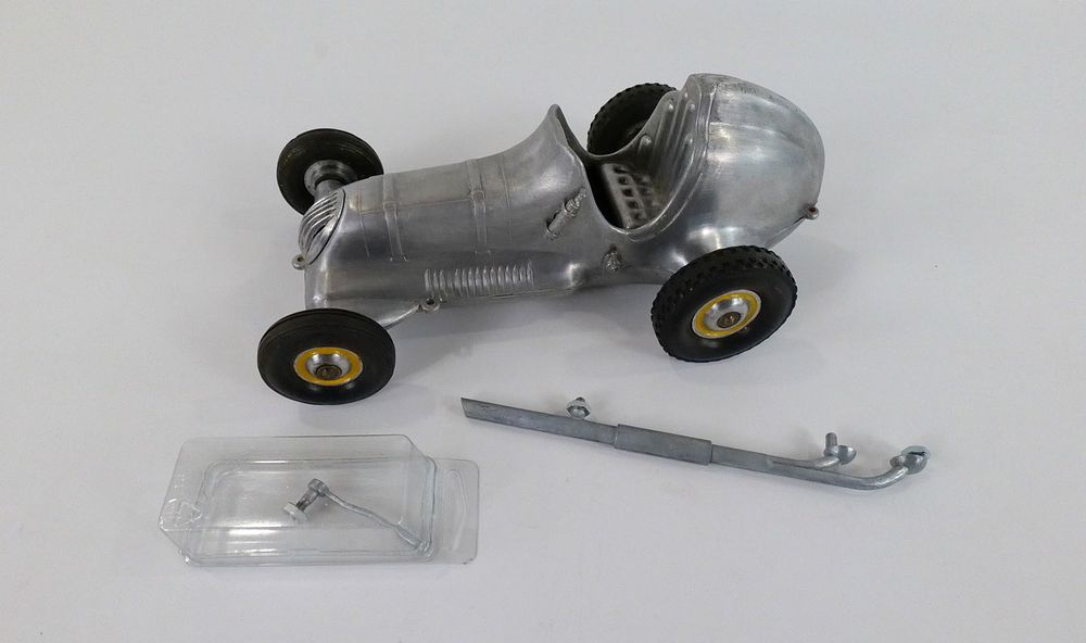 Lot 178: Cox Thimble Drome Champion Midget Race Car