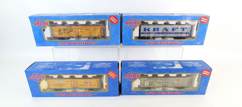 Lot 234: Lot of 4 Atlas O Gauge Steam Engine Classics Trains