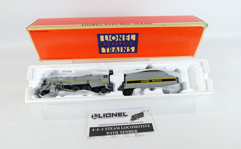 Lot 249: Lionel Union Pacific 2-6-4 Locomotive and Tender #8607