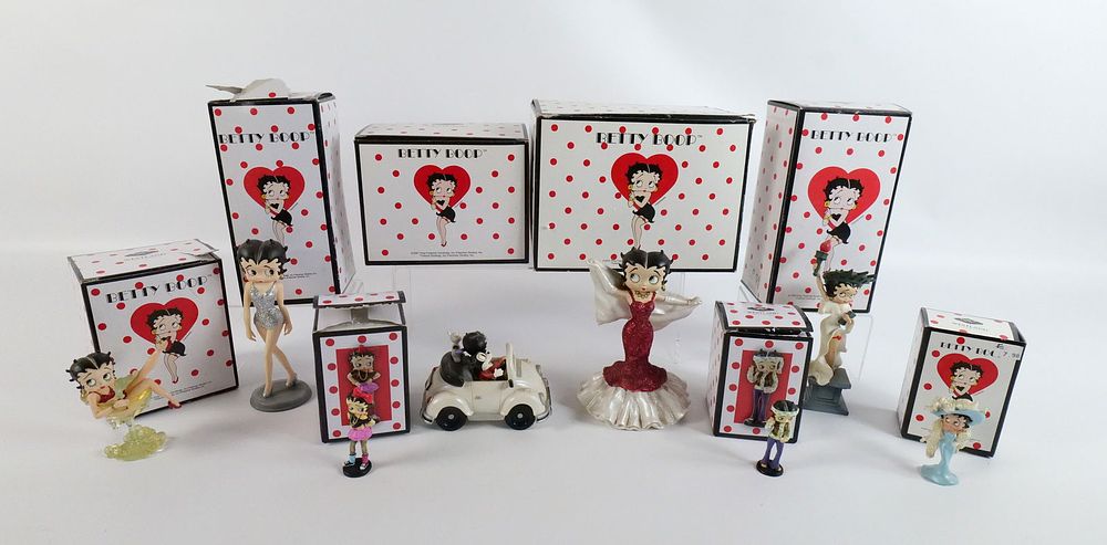 Lot 163: Lot of 8 Westland Betty Boop Figurines