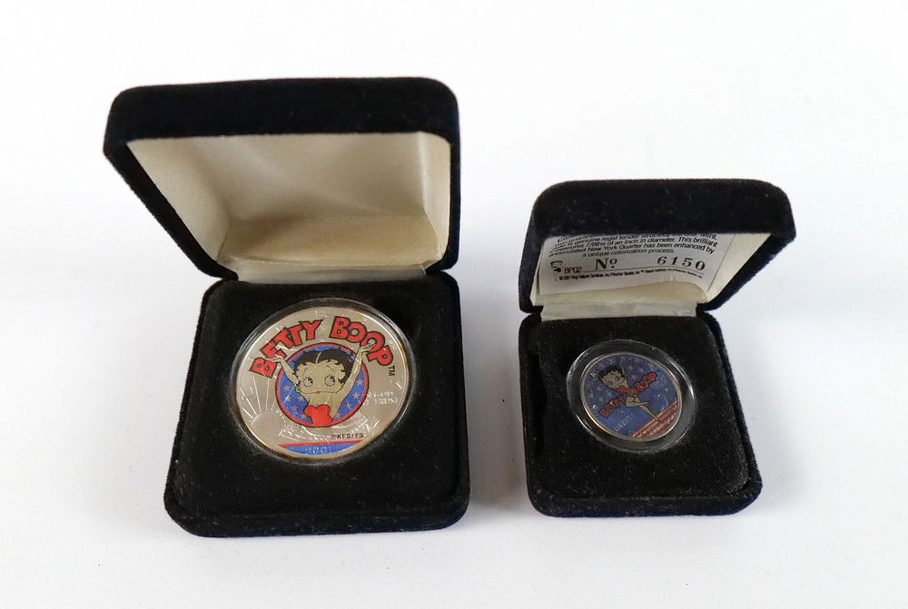 Lot 171: Lot of 2 Betty Boop Coins