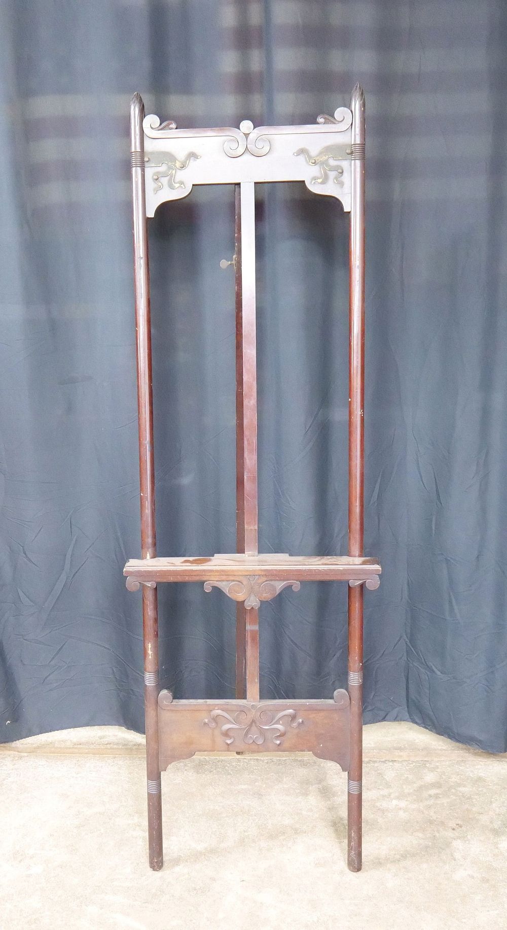 Lot 321: Victorian Easel