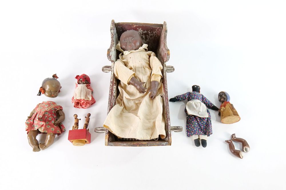 Lot 216: Lot of Americana Dolls