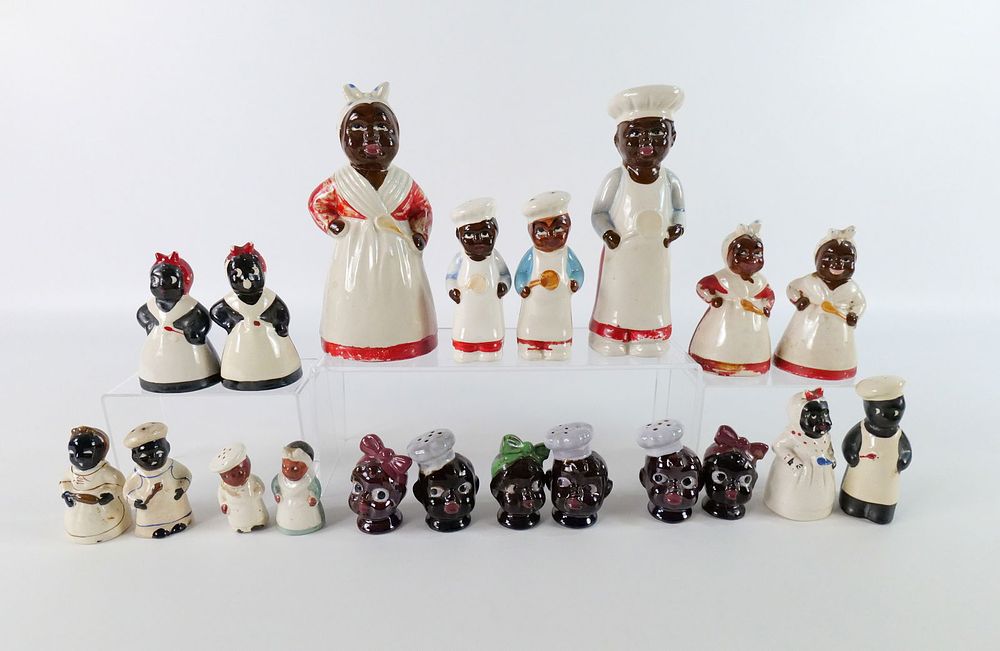 Lot 219: Lot of Americana Salt & Pepper Shakers