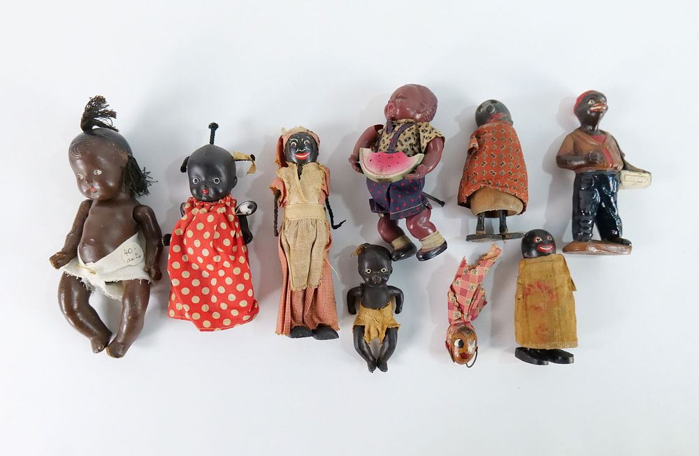 Lot 230: Group Lot Americana Dolls