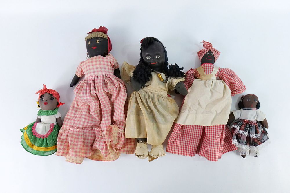 Lot 231: Group Lot Americana Cloth Dolls