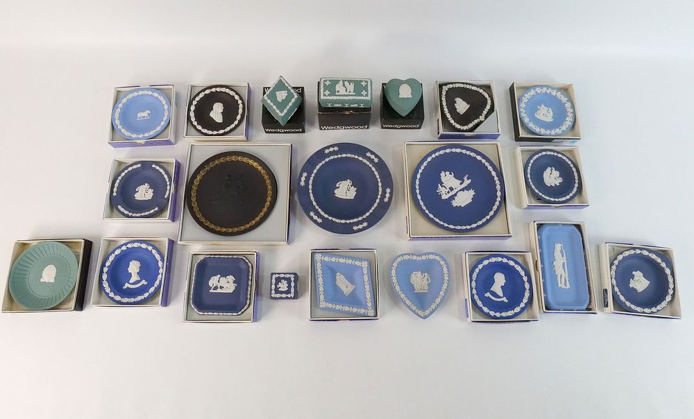 Lot 337: Group Lot of Wedgwood Jasperware Dishes, Boxes and Plates
