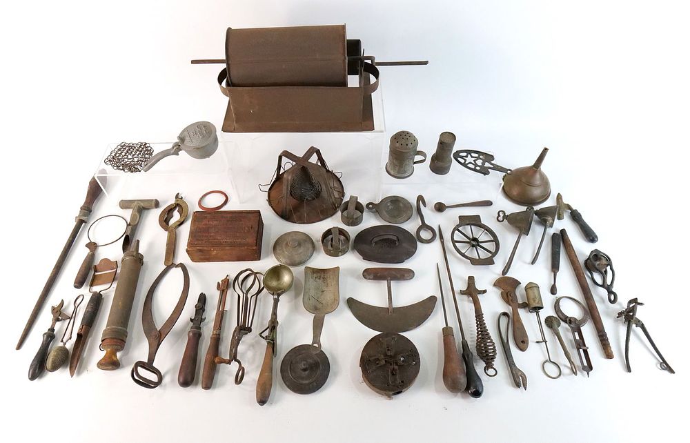 Lot 347: Group Lot of Kitchen Primitives